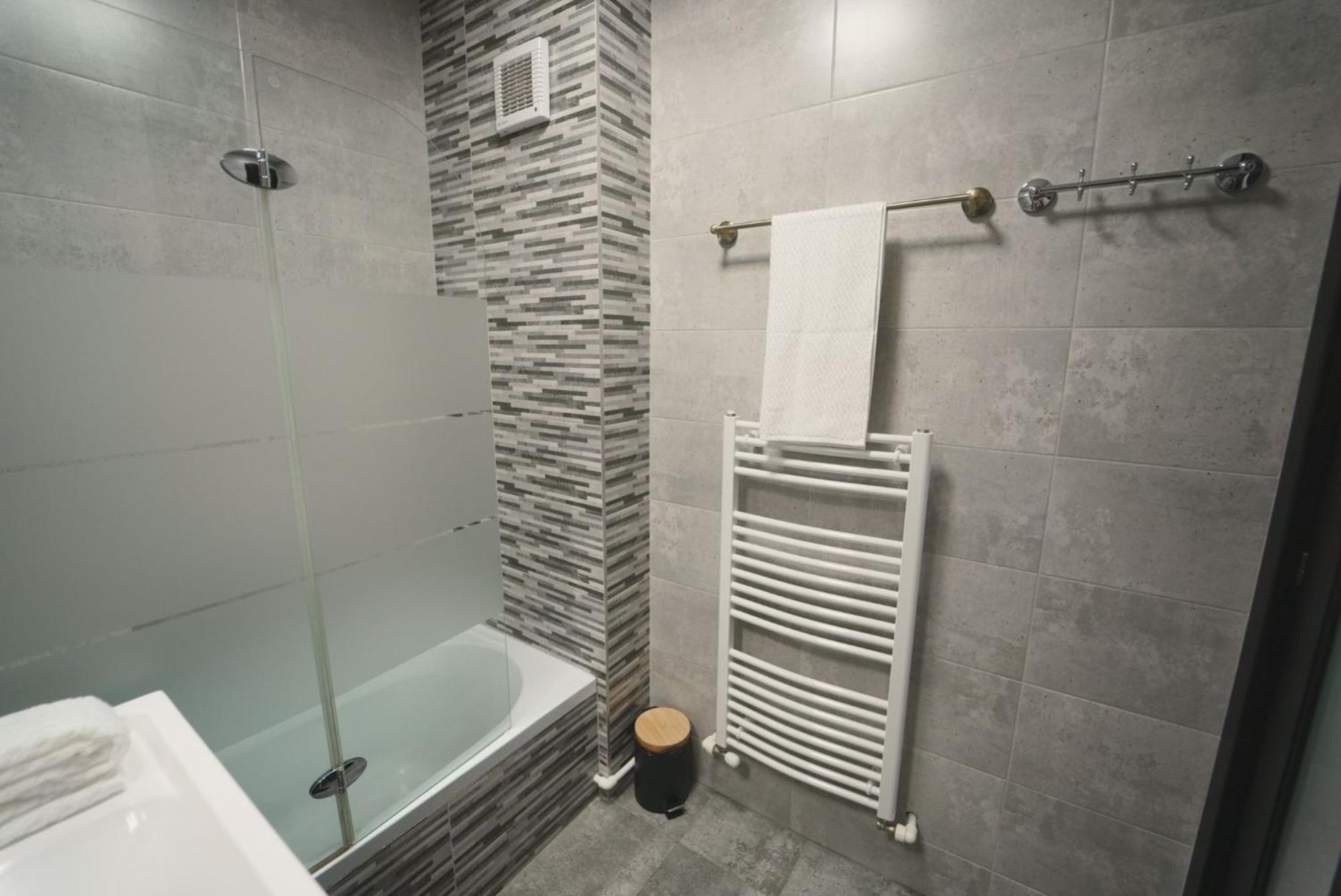 Luxury Apartament Ultracentral Of Suceava Esplanada 外观 照片